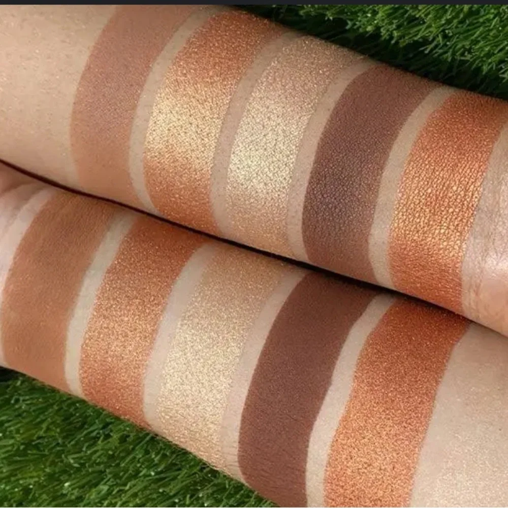 OFRA Signature Palette in LUXE